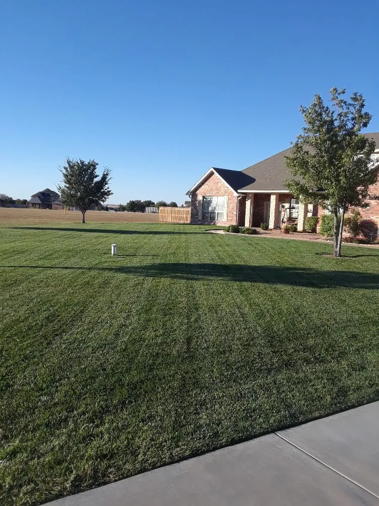 Expert yard maintenance experts serving Amarillo, TX - AJ's Lawn Care