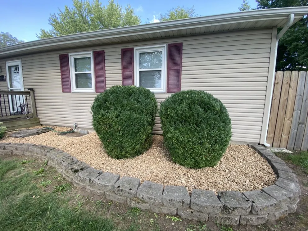 Custom garden landscaping for homes in Battlefield, MO by AJ's Lawncare & Landscaping