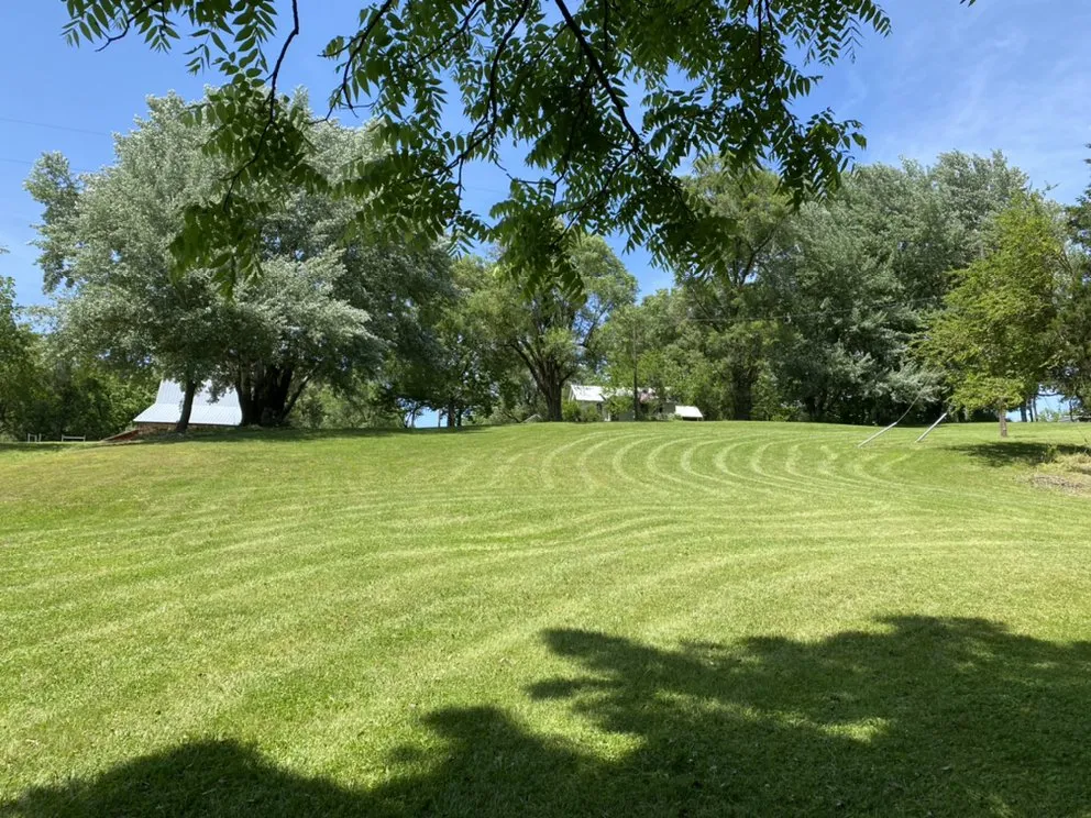 Local yard maintenance experts serving Battlefield, MO - AJ's Lawncare & Landscaping