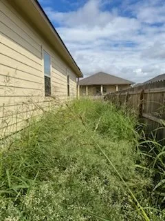 Professional landscaping services in Converse, TX - Aj's Supreme Lawncare Services