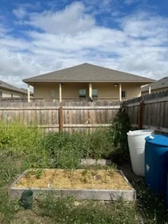 Affordable lawn care service in Converse, TX by Aj's Supreme Lawncare Services