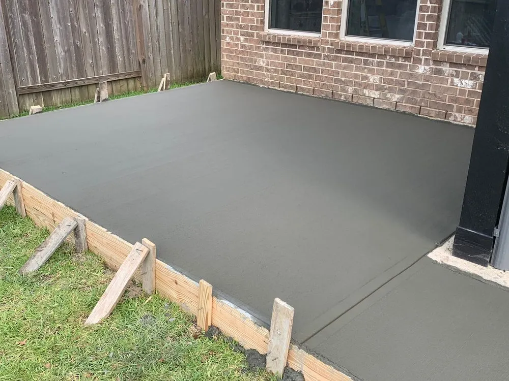 Expert yard cleanup service in Humble, TX - Ak flores landscaping services