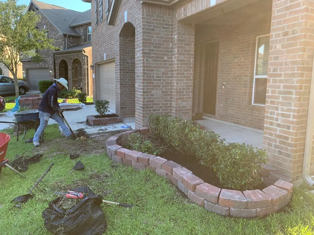 Reliable garden landscaping experts serving Humble, TX - Ak flores landscaping services
