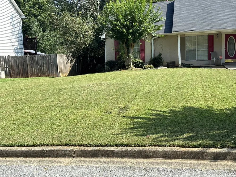 Top-rated garden landscaping in Jonesboro, GA - AK Lawn & Commercial Cleaning