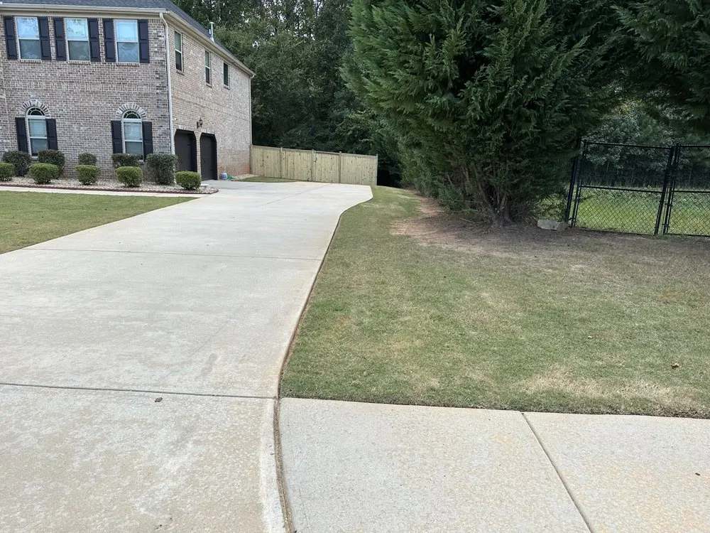 Local lawn mowing service for homes in Jonesboro, GA by AK Lawn & Commercial Cleaning