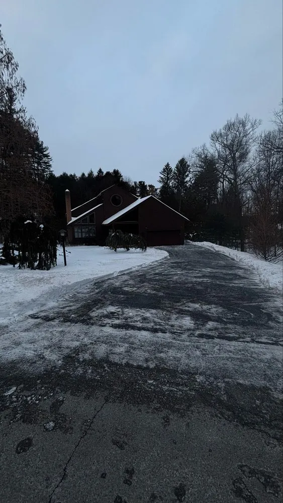 Local lawn mowing service experts serving West Lawn, PA - AKA Lawn Care & Design