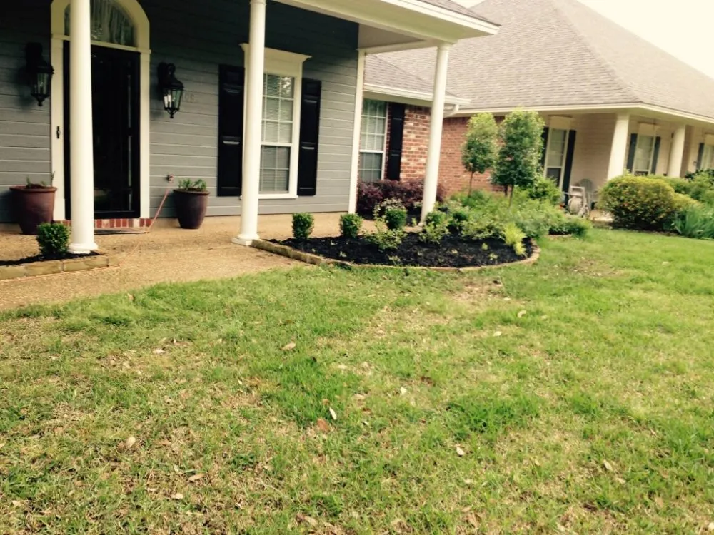 Custom lawn care service with custom design in Bossier City, LA by AKC Lawn Service