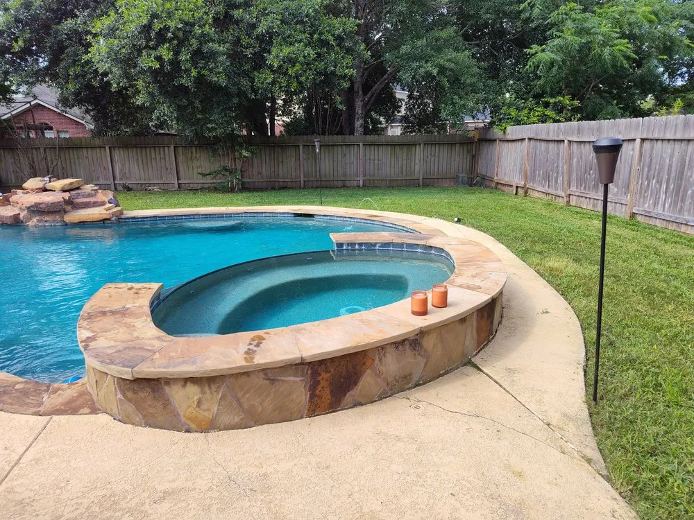 Trusted lawn mowing service for outdoor upgrades across Magnolia, TX - AKG landscaping