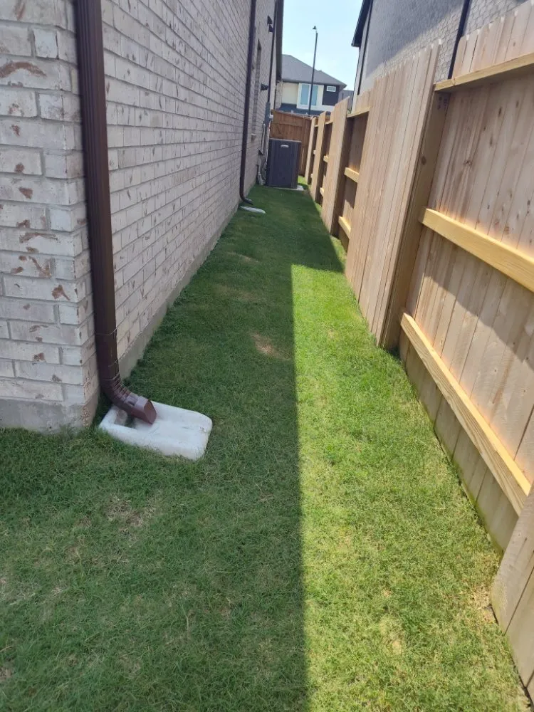 Reliable yard maintenance in Magnolia, TX - AKG landscaping