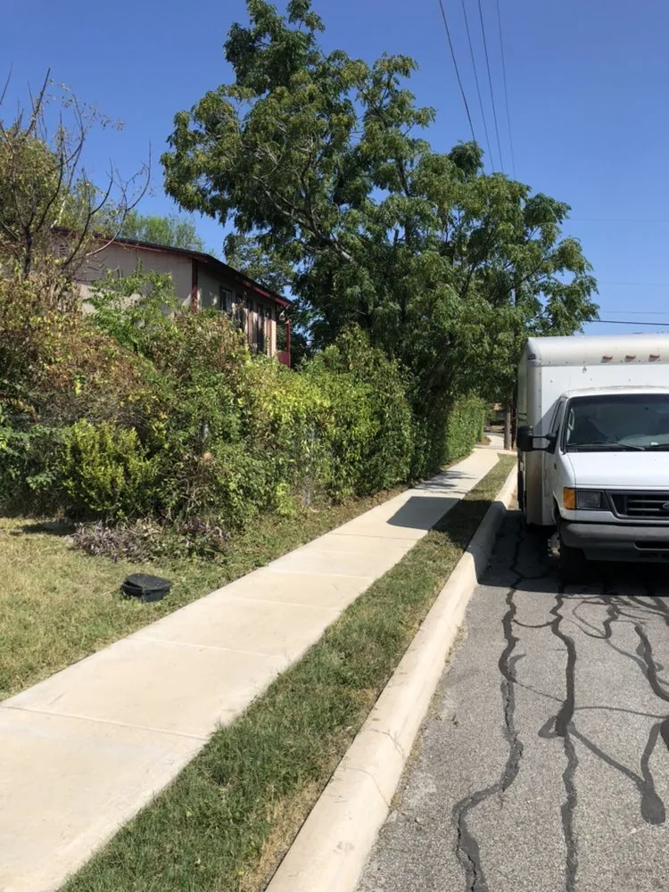 Local yard maintenance in Schertz, TX - AK&H First Response Lawn Care and More