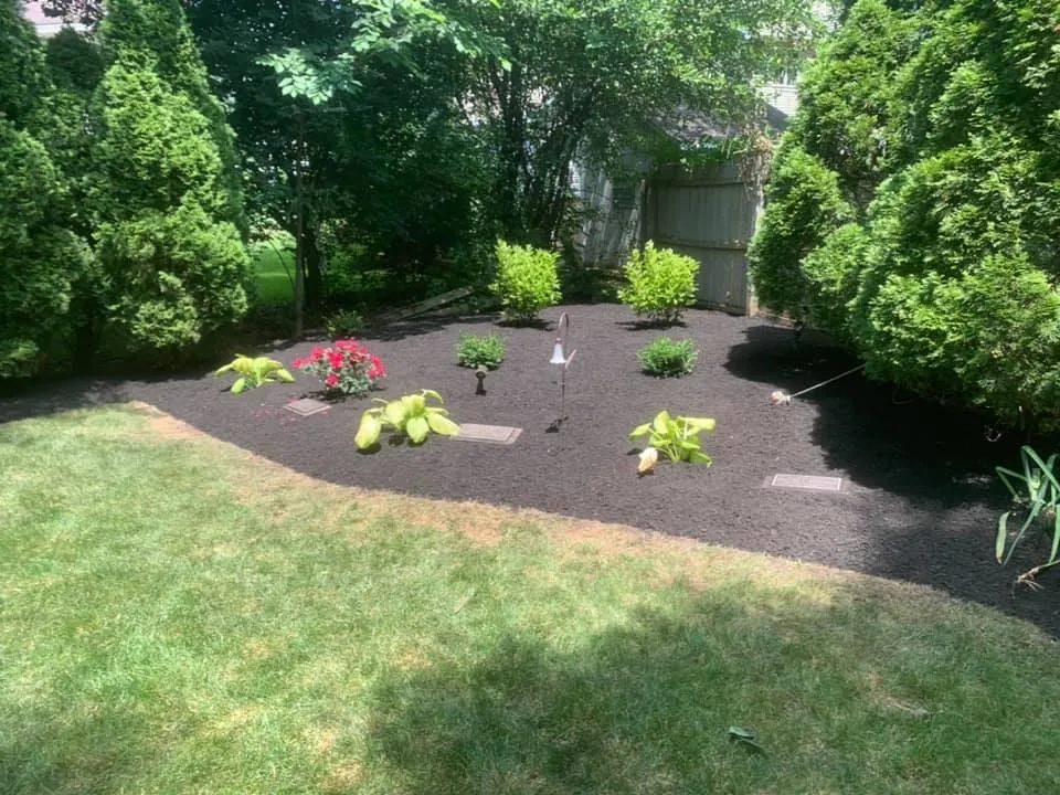 Expert garden landscaping in Cuyahoga Falls, OH by Akiki Lawn Care