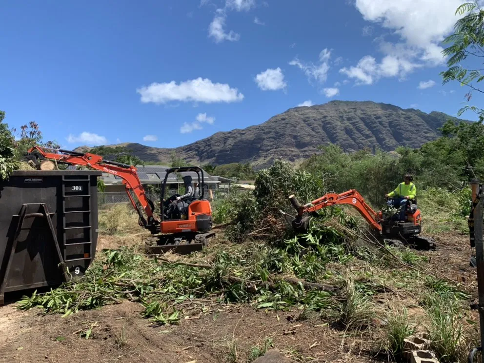 Professional lawn care service experts serving Pearl City, HI - AKJ Services