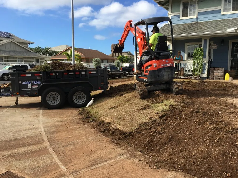 Professional yard cleanup service for beautiful yards in Pearl City, HI by AKJ Services