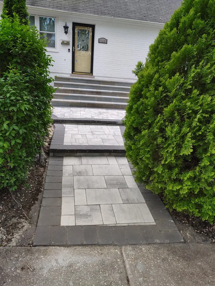 Professional lawn care service in Beltsville, MD by AKM Construction