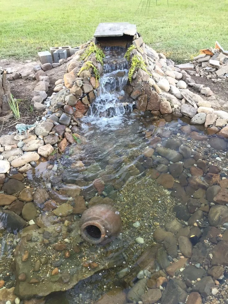 Reliable yard maintenance experts serving Port Allen, LA - AKR Waterscapes