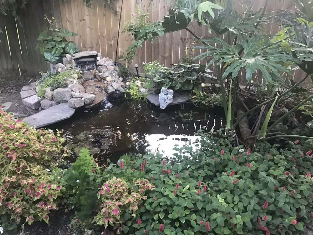 Top-rated lawn mowing service in Port Allen, LA by AKR Waterscapes