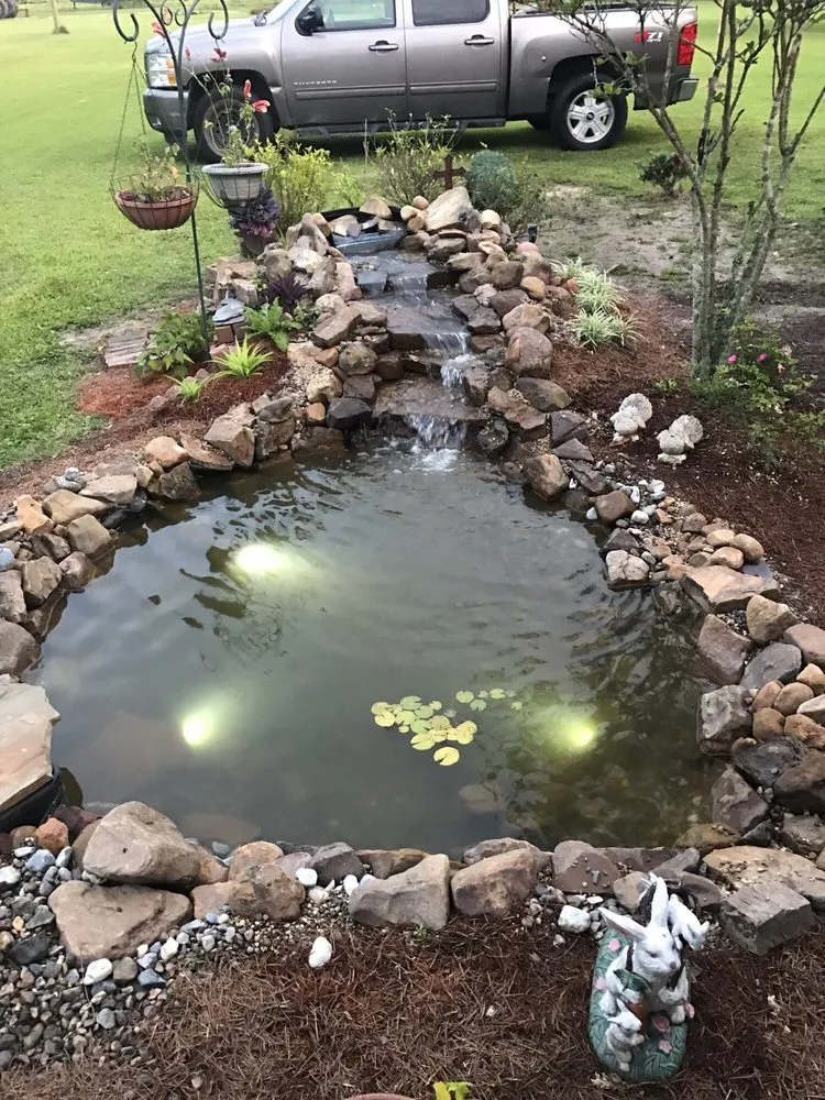 Professional lawn care service in Port Allen, LA - AKR Waterscapes