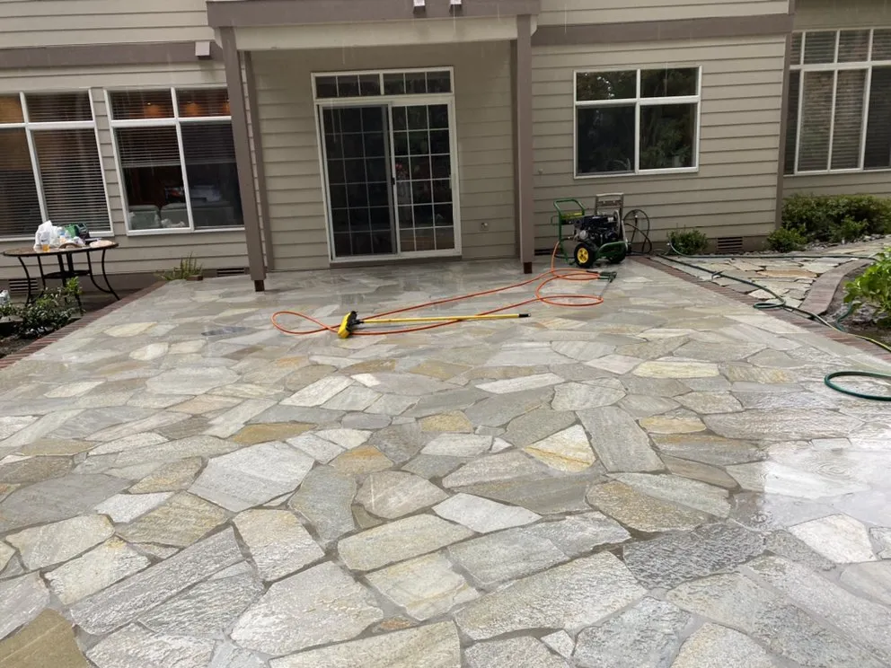 Local lawn care service for residential properties in Seattle, WA by AKT Landscaping