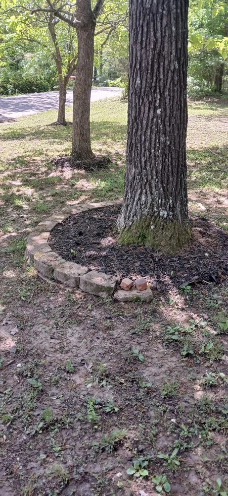 Professional outdoor landscaping near you across Bonne Terre, MO - Al & Heffers