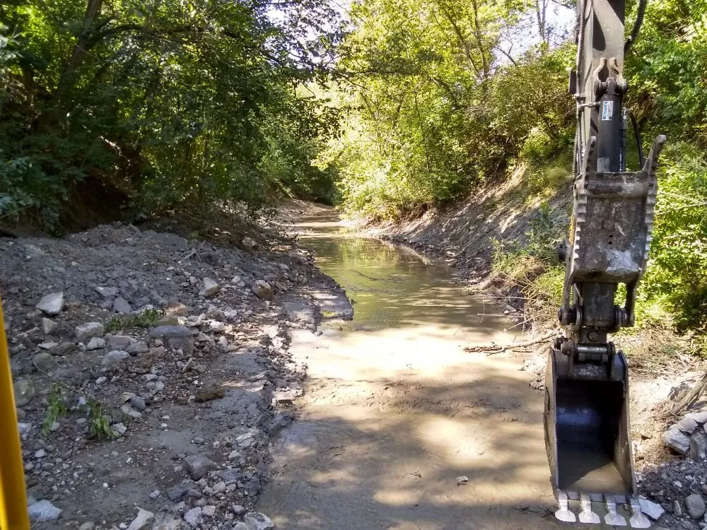 Top-rated landscape installation for homes in Mapleton, IL by Al Bragg Excavating