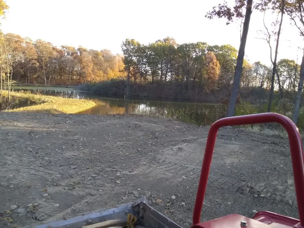 Local yard maintenance experts serving Mapleton, IL - Al Bragg Excavating
