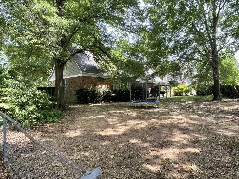 Affordable outdoor landscaping for homes in Coldwater, MS by AL LawnCare