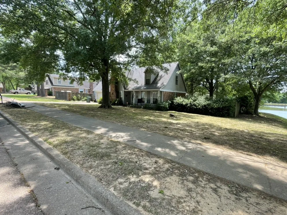 Local landscape installation in Coldwater, MS - AL LawnCare