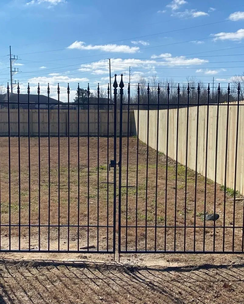 Trusted yard maintenance experts serving Deatsville, AL - Alabama Exterior Restoration