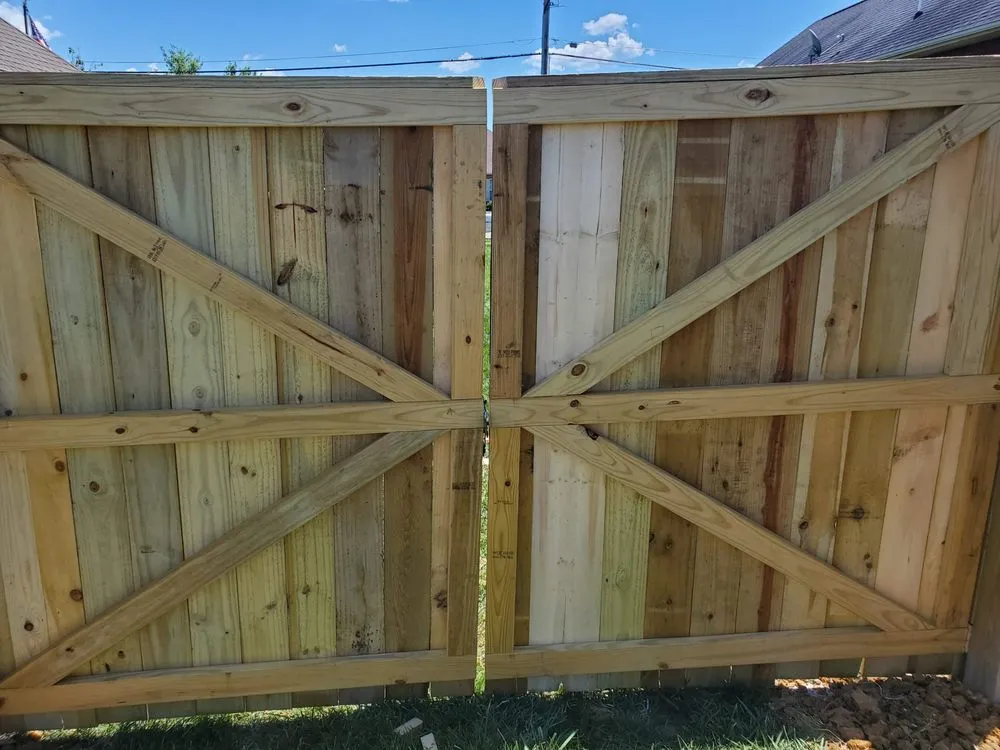 Expert yard cleanup service with custom design across Alexander City, AL - Alabama Fence And Landscape Contractors