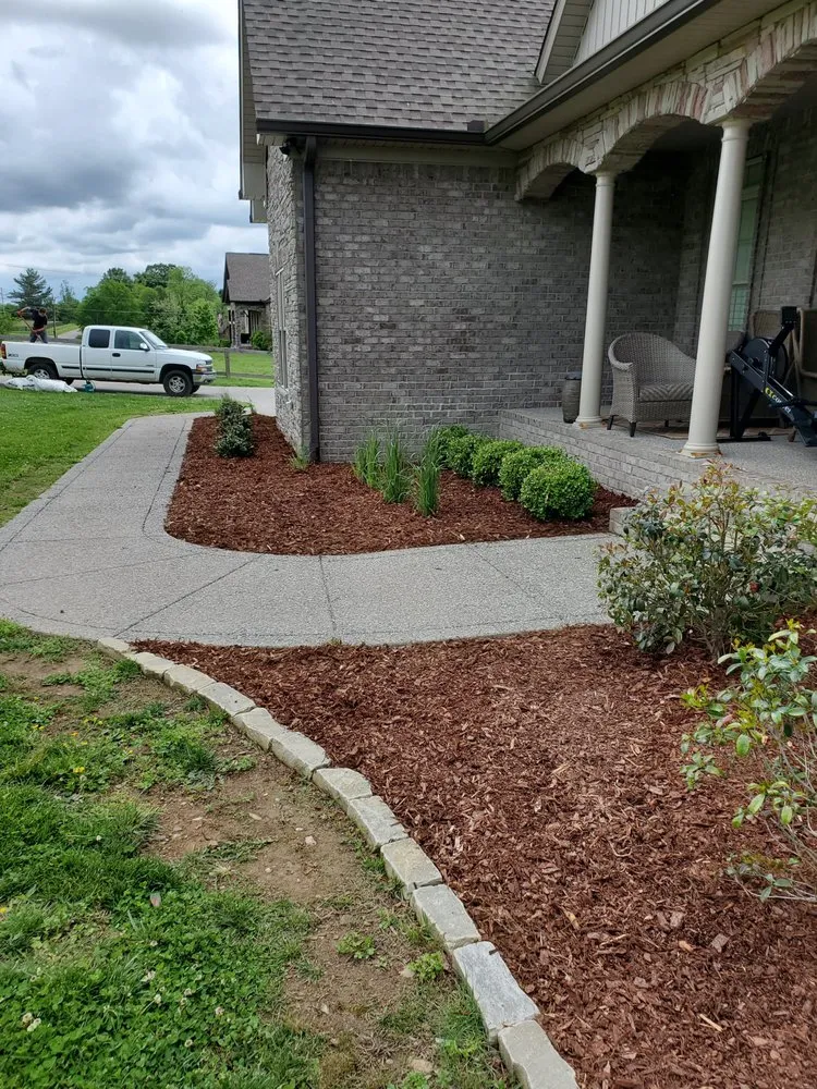 Affordable lawn mowing service in Alexander City, AL - Alabama Fence And Landscape Contractors