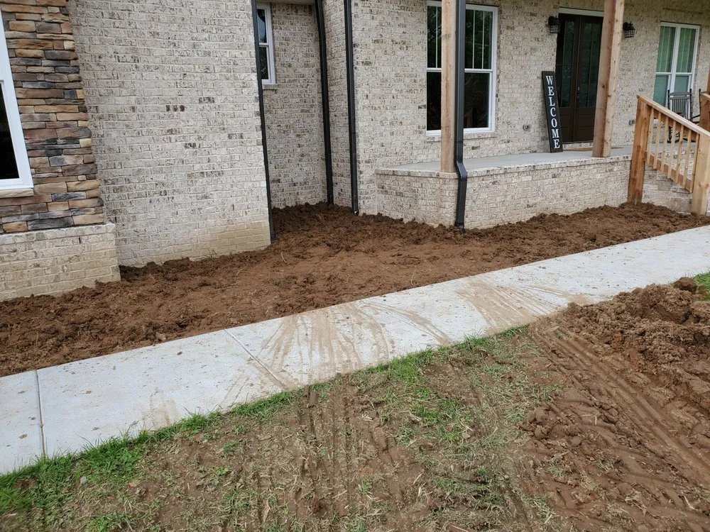 Custom yard maintenance for outdoor upgrades in Alexander City, AL by Alabama Fence And Landscape Contractors