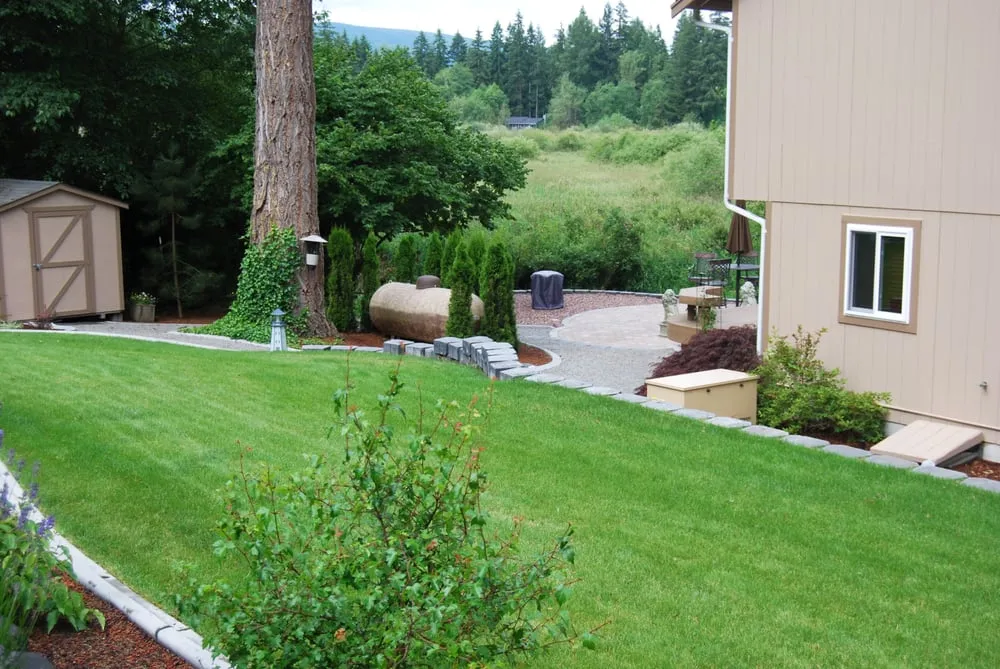 Local landscaping services for beautiful yards in Montgomery, AL by Alabama Lawn Care Experts