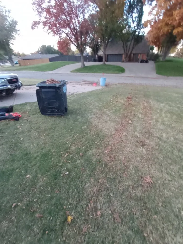Trusted lawn mowing service experts serving Enid, OK - AlaCarte Mowing & More