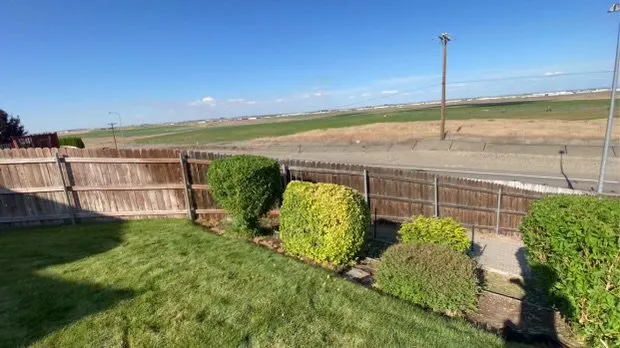 Affordable lawn care service for homes across Pasco, WA - Alameer Landscpaing