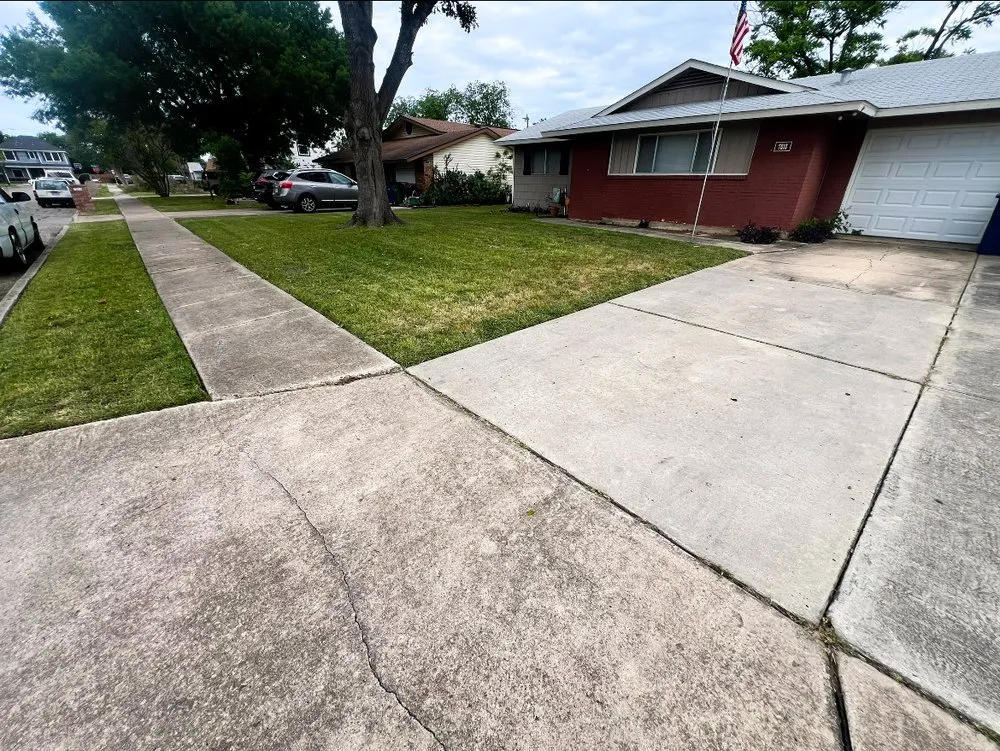 Local garden landscaping in San Antonio, TX by Alamo City Lawn Pro