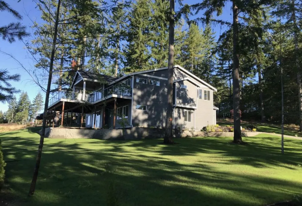 Professional lawn mowing service near you across Lake Tapps, WA - Alamo Home Services