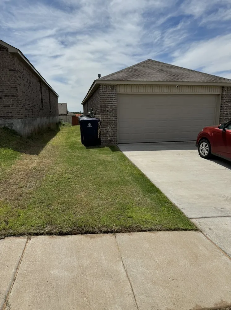 Top-rated residential landscaping in Oklahoma City, OK by Alamo Lawn Care