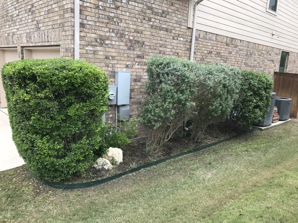 Custom garden landscaping in San Antonio, TX by Alamo Mowing