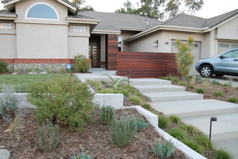 Custom lawn mowing service in Irwindale, CA - Alan Dunn Landscape Design