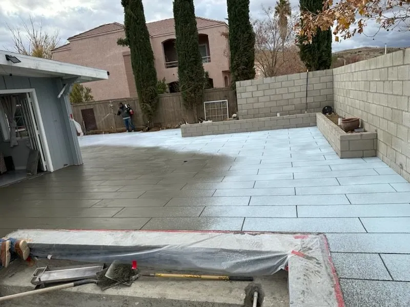 Custom yard cleanup service in Palmdale, CA - AlanisOutdoorLiving