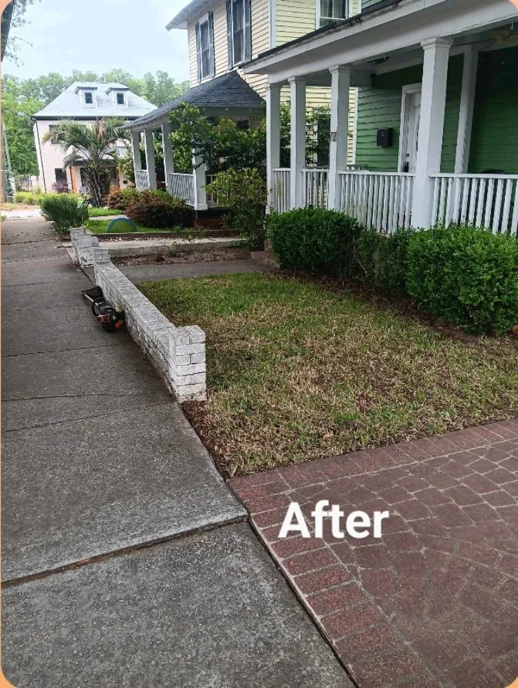 Professional yard cleanup service for homes in Bradley, SC by Alan's Lawn Maintenance