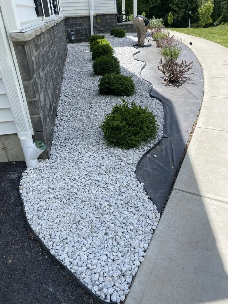 Reliable outdoor landscaping with custom design in Mount Olive, NJ by Alan’s Precise Lawn Care