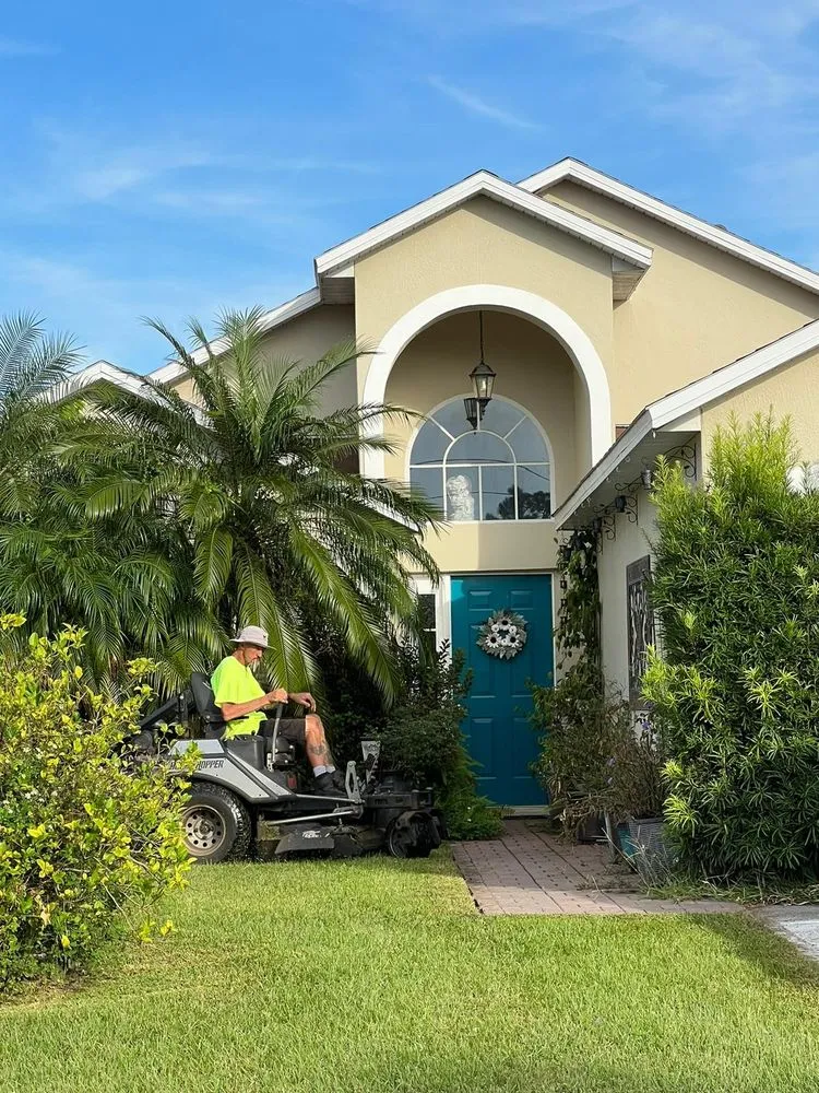 Affordable residential landscaping in Davenport, FL by Alan's Services