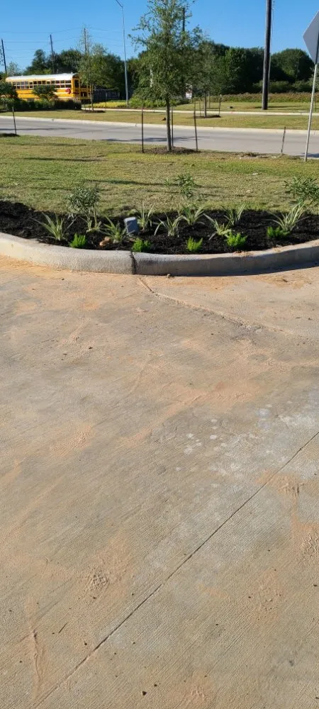 Local residential landscaping in Houston, TX - Alarcon Landscaping