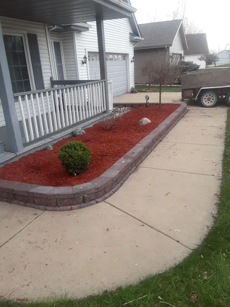 Trusted yard maintenance in Rockford, IL - ALB Tree Service