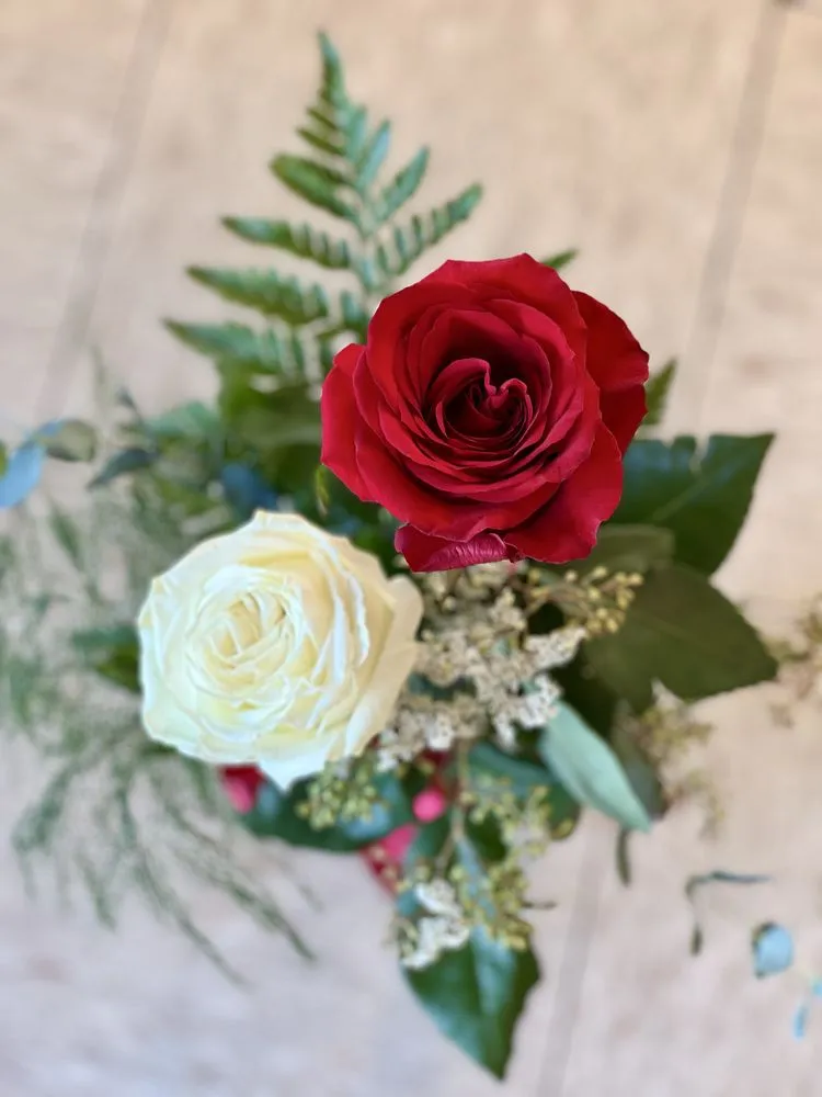 Local outdoor landscaping for beautiful yards across Wind Gap, PA - Albanese Garden Center & Greenhouse