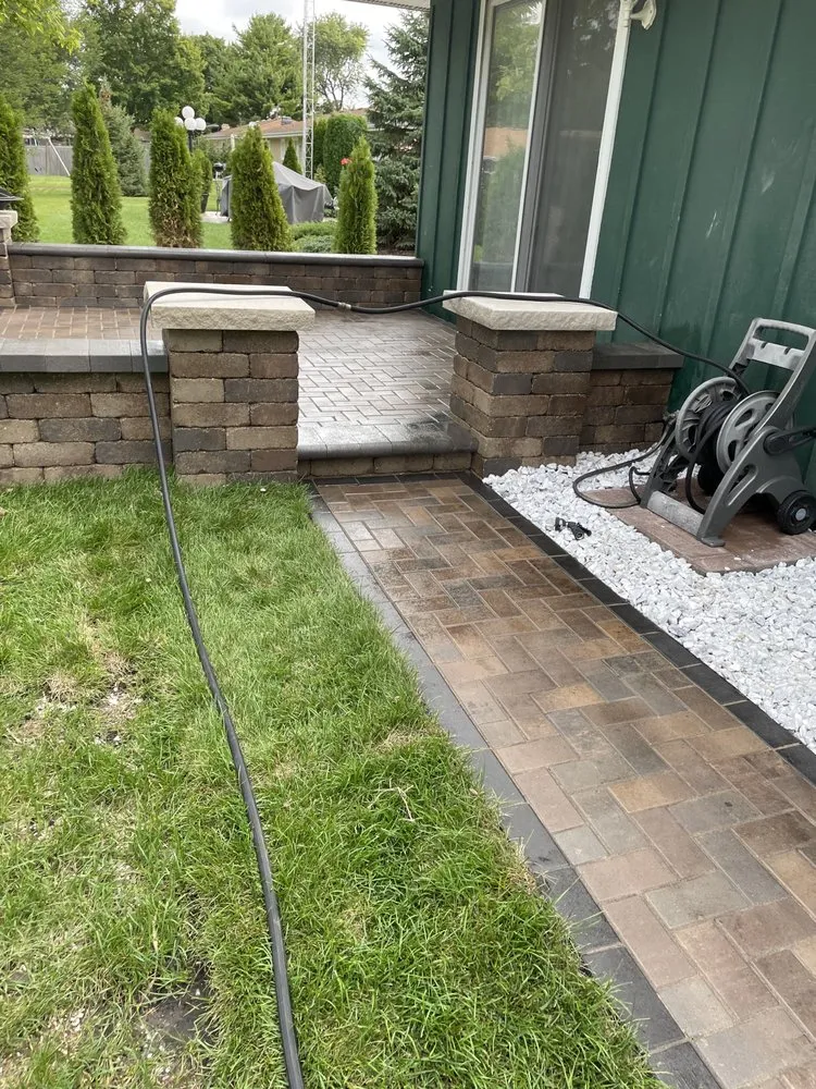 Trusted lawn mowing service experts serving Joliet, IL - Alberto & Sons Landscape