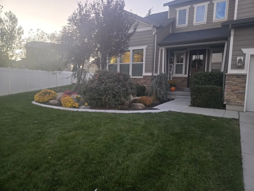 Local garden landscaping for beautiful yards across Kearns, UT - Alberto AA landscaping