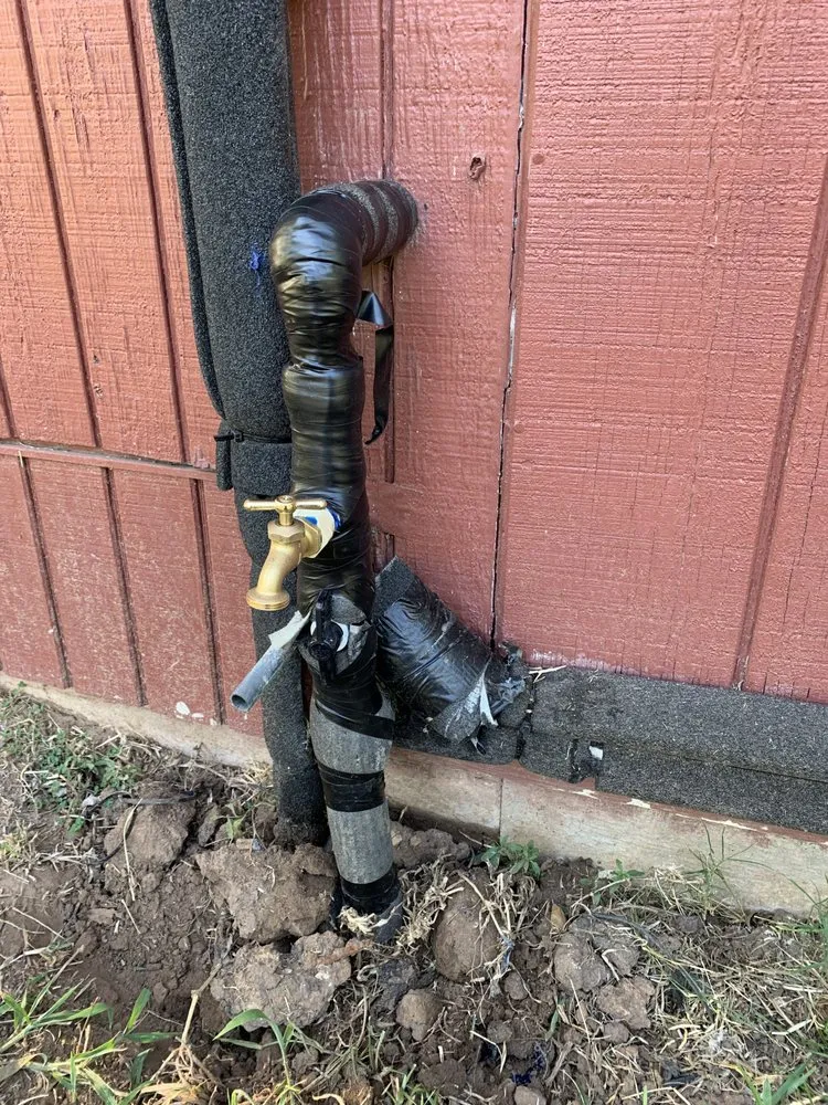 Affordable landscape design in Sugar Land, TX by Alberto lawn services