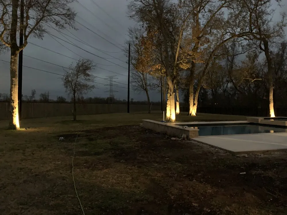 Affordable landscape installation for residential properties in Sugar Land, TX by Alberto lawn services